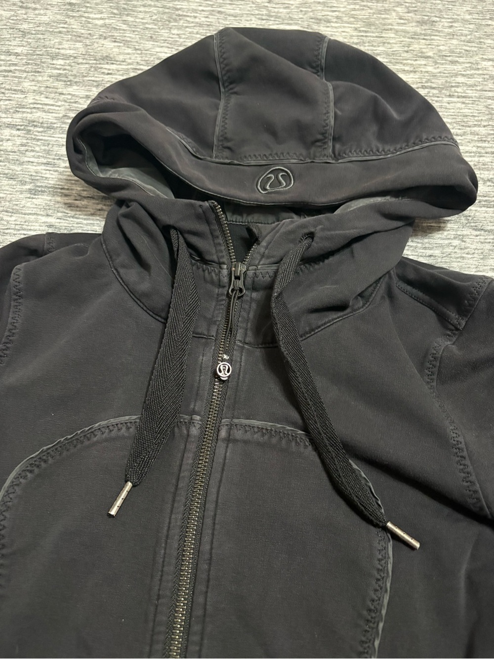 Lululemon Older Style Zip Up Hooded Jacket Long Length Size 6 - Picture 2 of 6